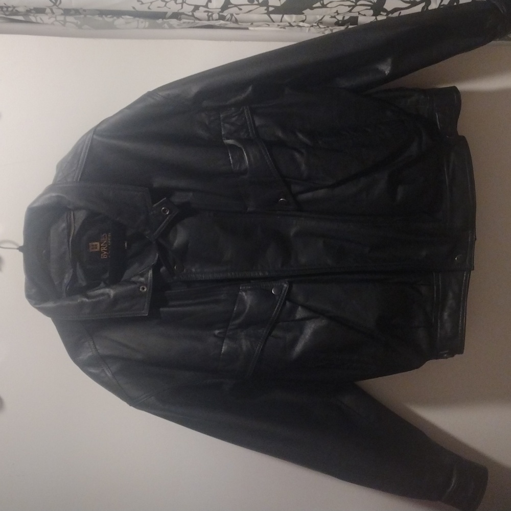 Men's black leather jacket.BYRNES +BAKER XL